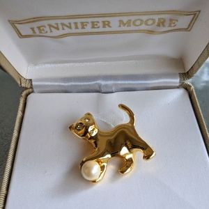 Vintage Jennifer Moore Jewelry Cat and Pearl Gold Brooch Pin in Box